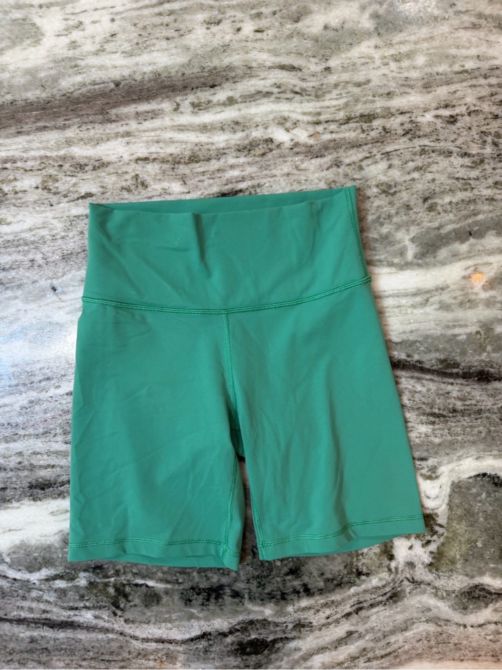 Aritzia TNA Women's High-Waist Athletic Bike Shorts 7”
